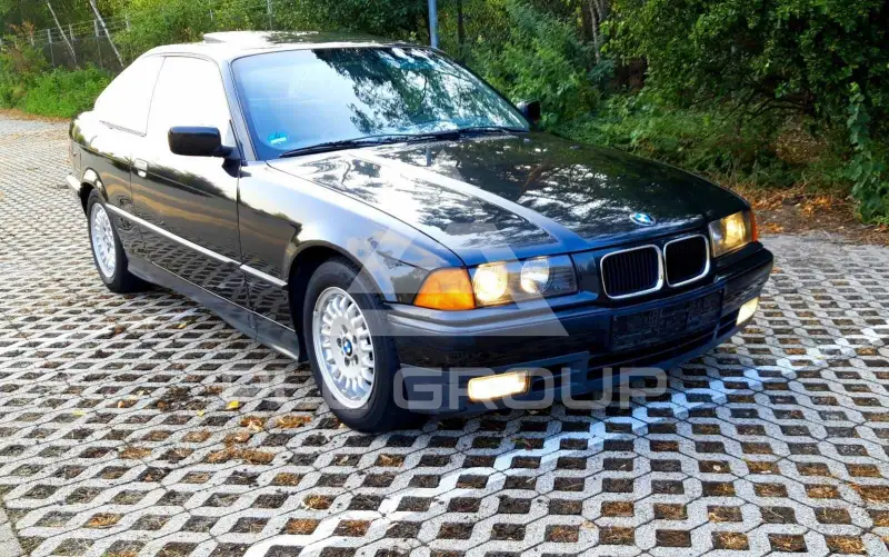 1992 BMW 320