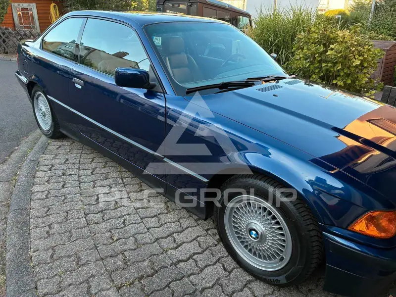 1992 BMW 320