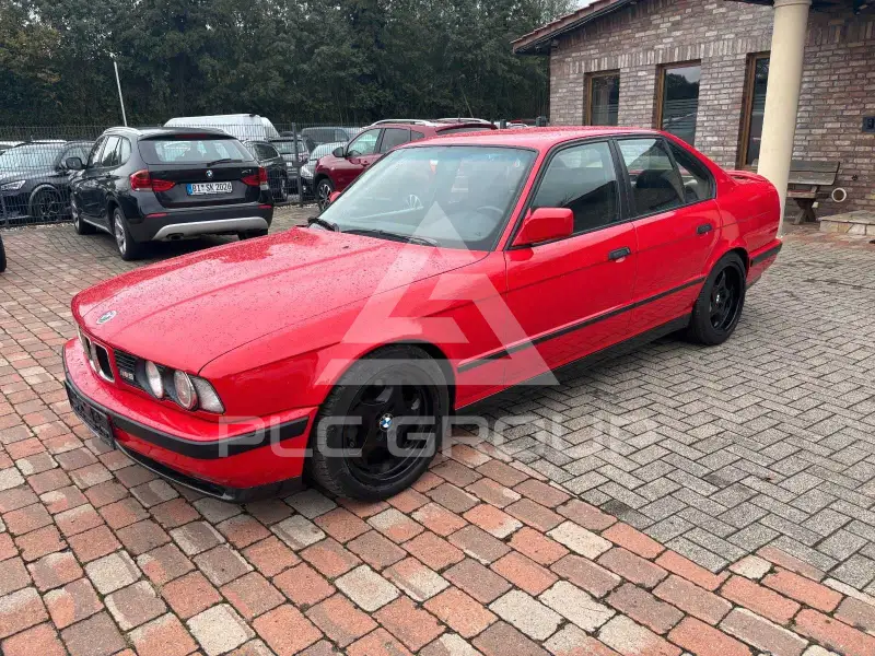 1992 BMW M5
