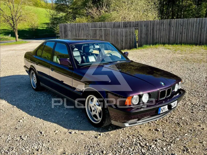 1992 BMW M5
