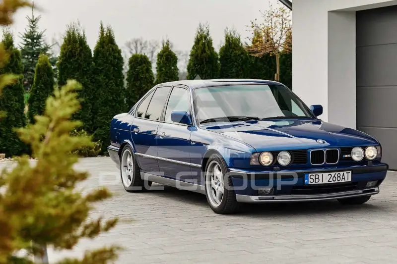 1992 BMW M5