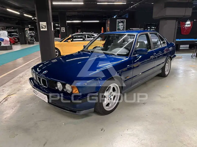 1992 BMW M5