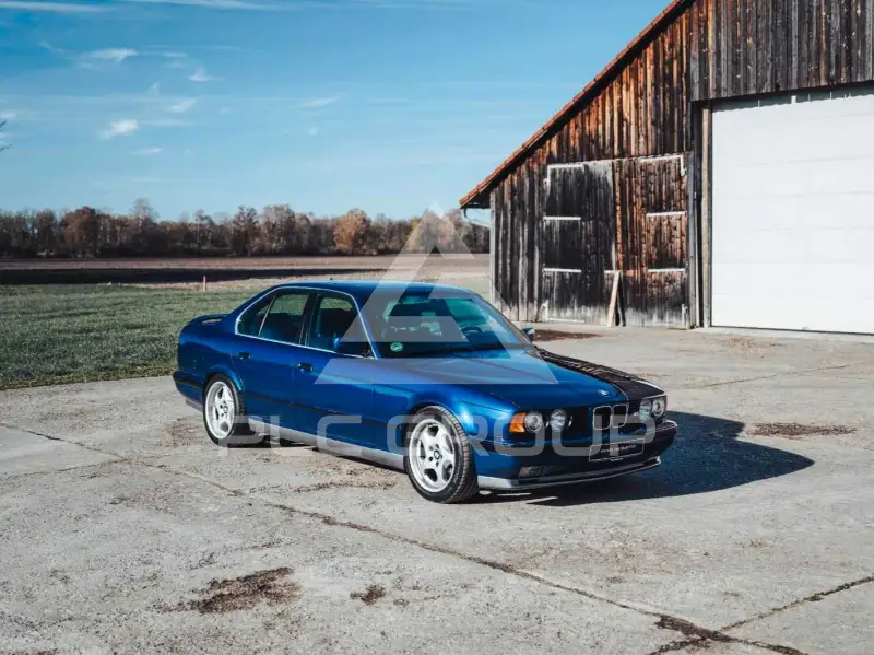 1992 BMW M5