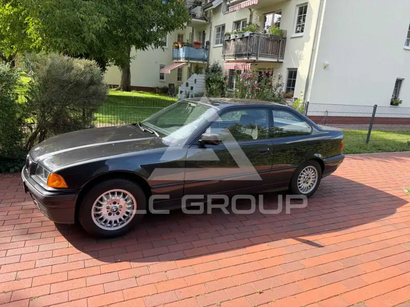 1992 BMW 318