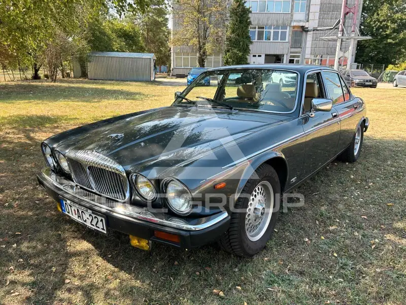 1992 Jaguar Daimler