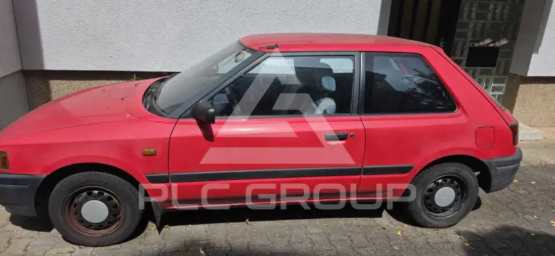 1992 Mazda 323