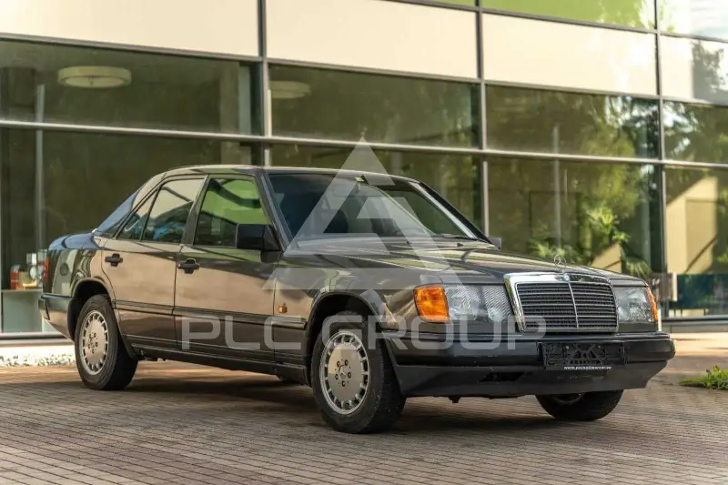 1992 Mercedes Benz E 300