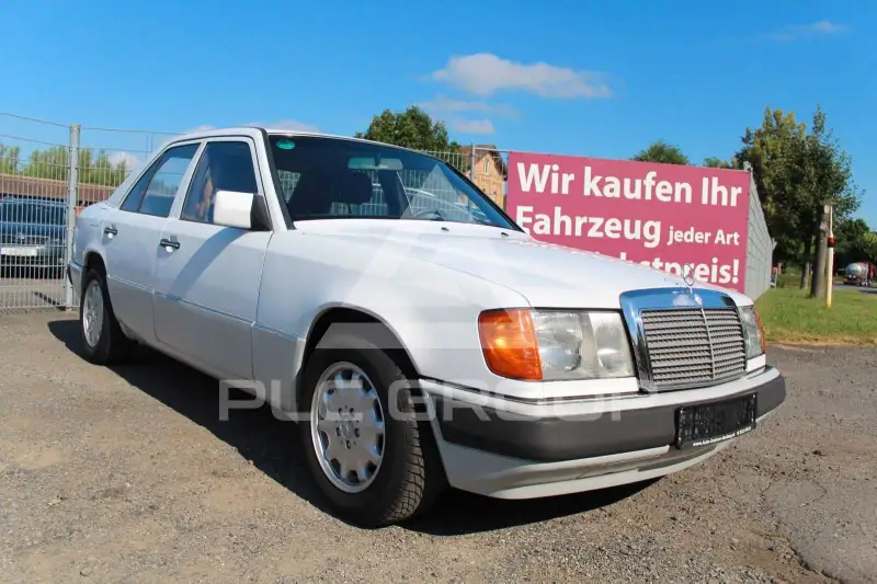 1992 Mercedes Benz 200