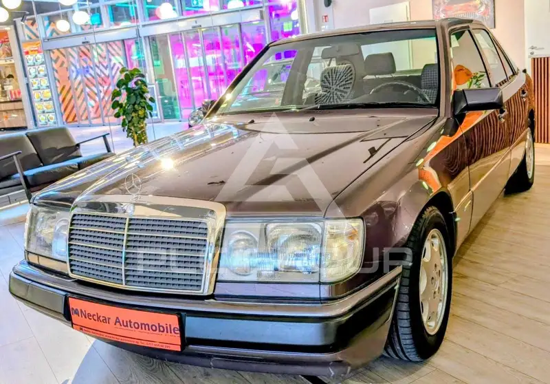 1992 Mercedes Benz 230