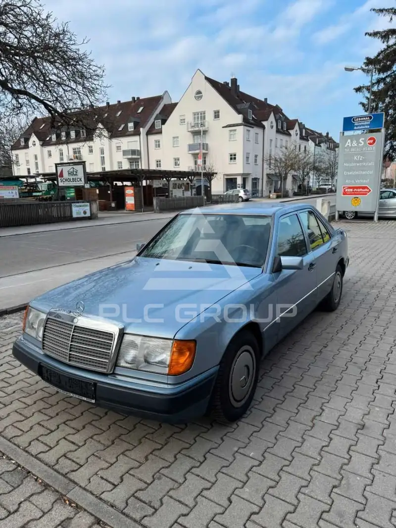 1992 Mercedes Benz E 200