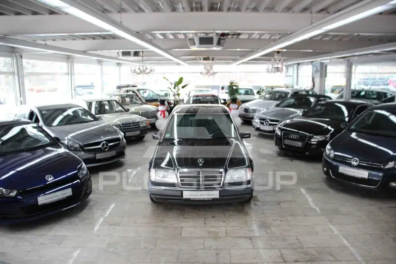1994 Mercedes Benz E 220