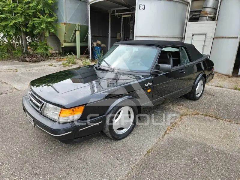 1992 SAAB 900