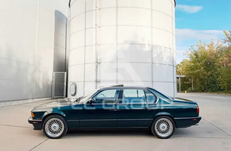 1993 BMW 740