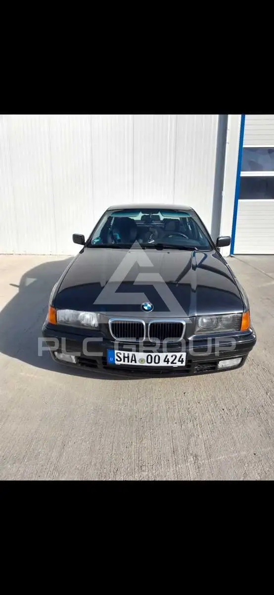 1993 BMW 320