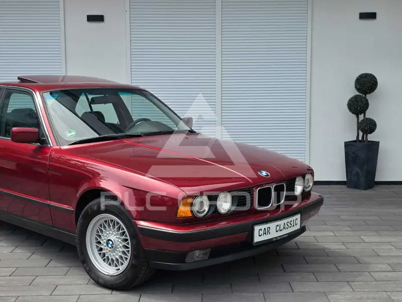 1993 BMW 520