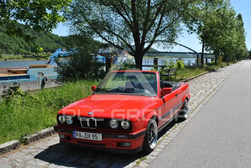 1993 BMW 318