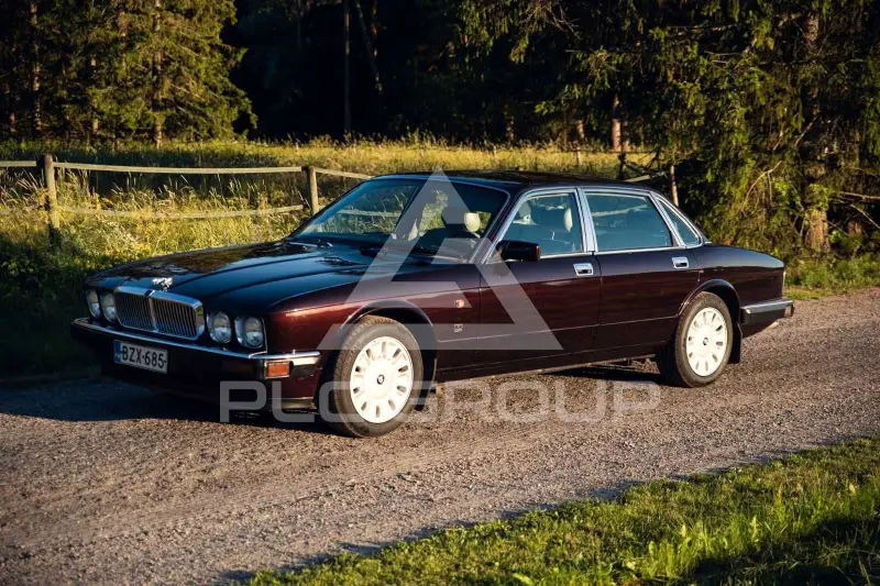 1993 Jaguar XJ
