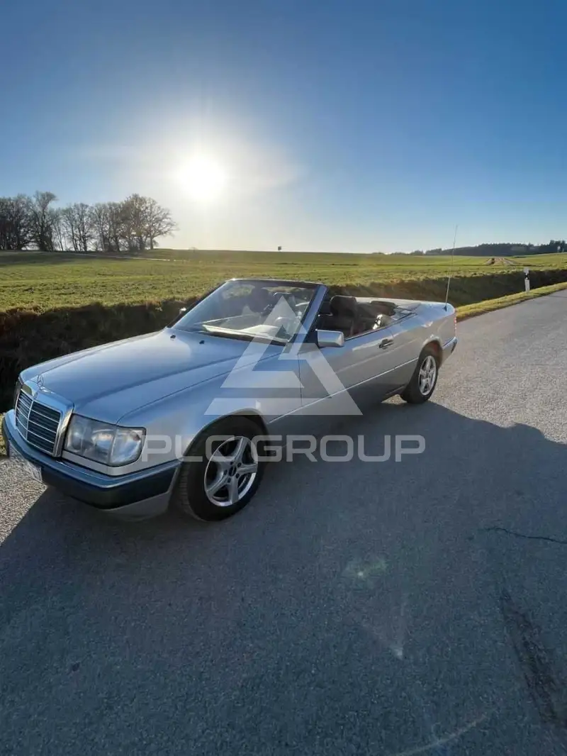 1993 Mercedes Benz E 300