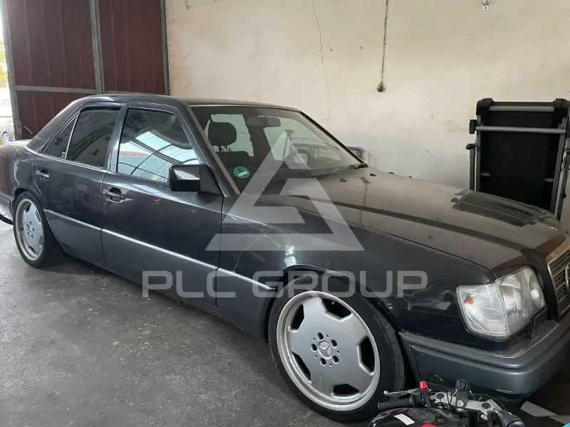 1993 Mercedes Benz E 320