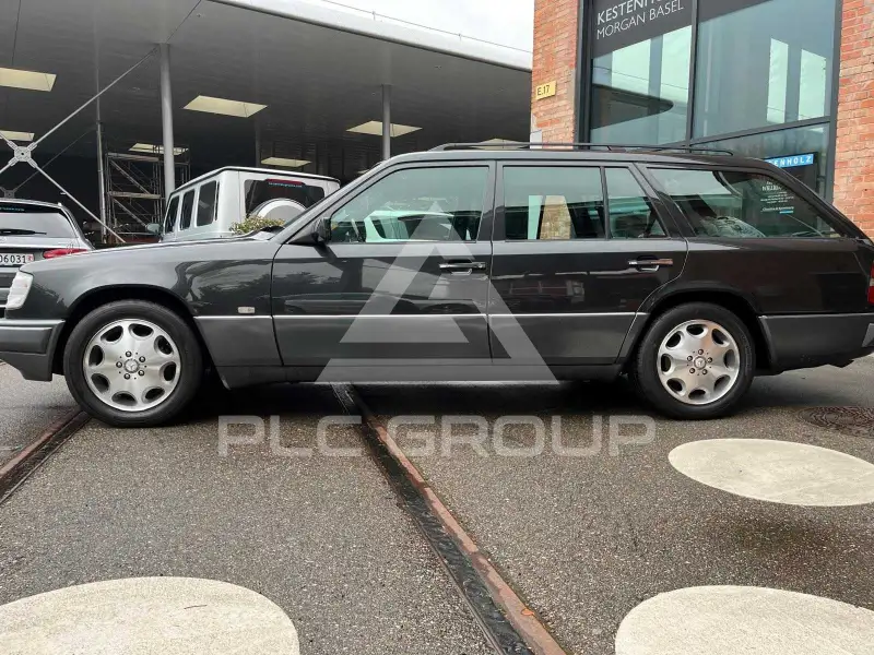 1993 Mercedes Benz E 320