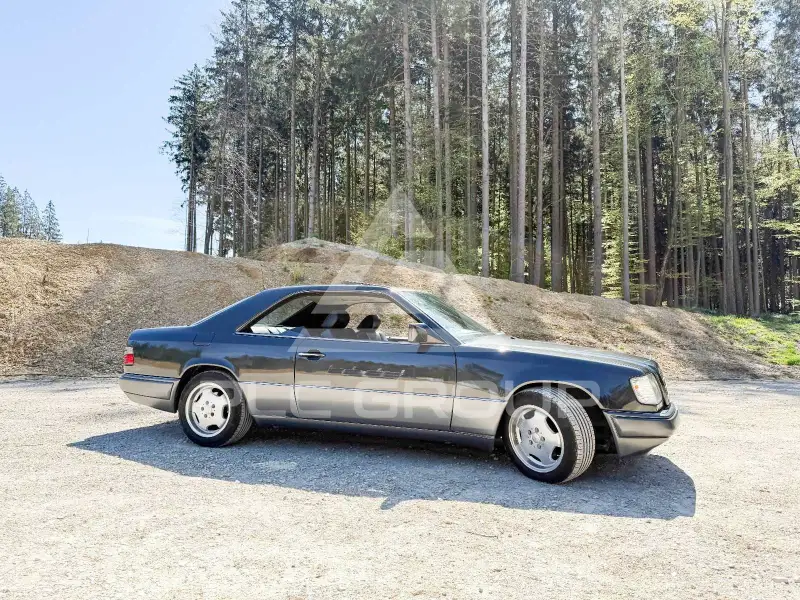 1993 Mercedes Benz E 320