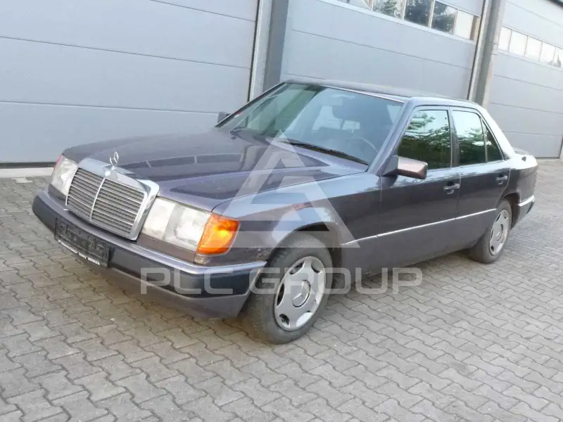 1993 Mercedes Benz 200