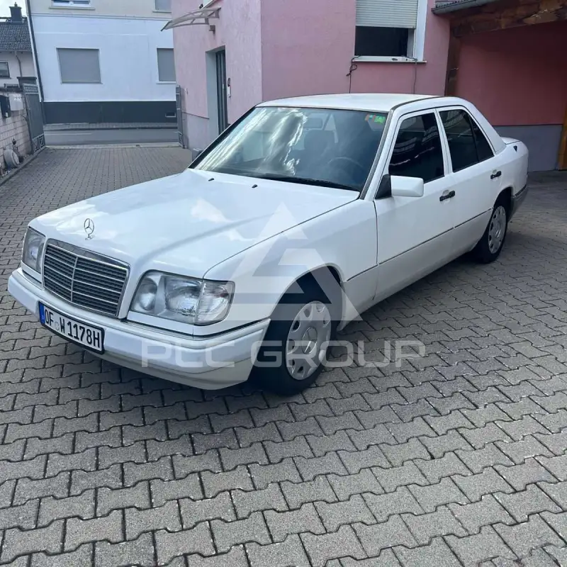 1993 Mercedes Benz 200