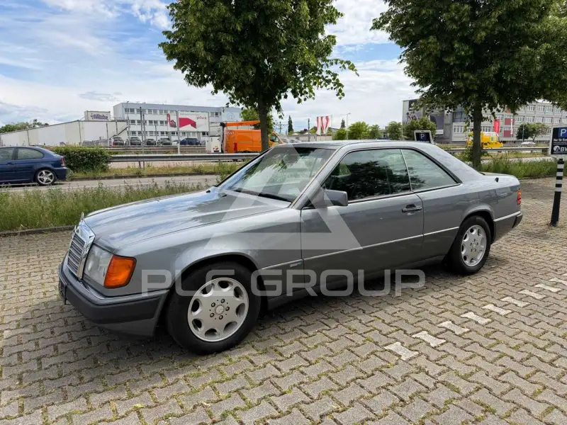 1993 Mercedes Benz 320