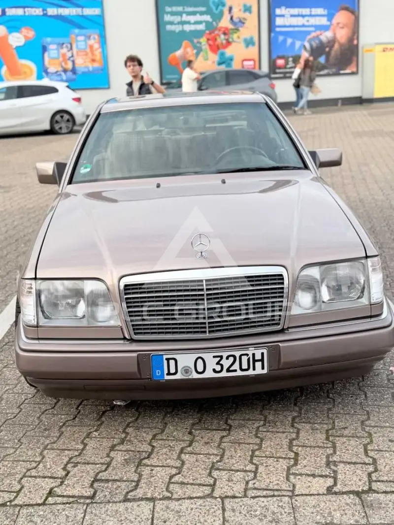 1993 Mercedes Benz CE 320