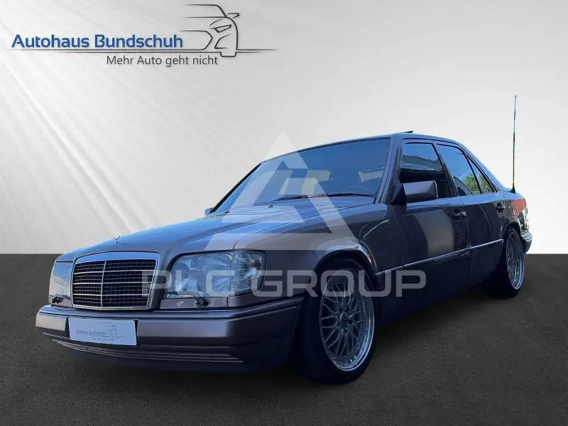 1993 Mercedes Benz E 400