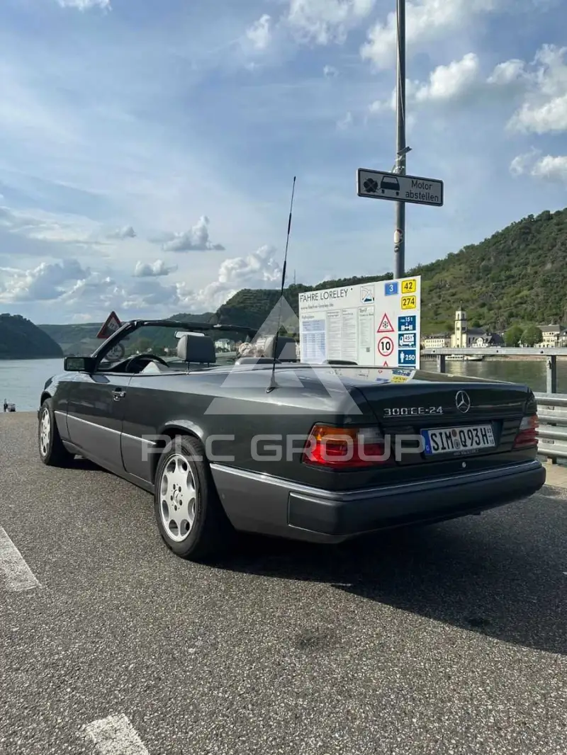 1993 Mercedes Benz E 300