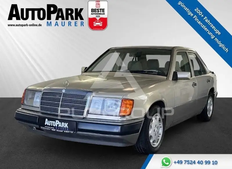1993 Mercedes Benz 220