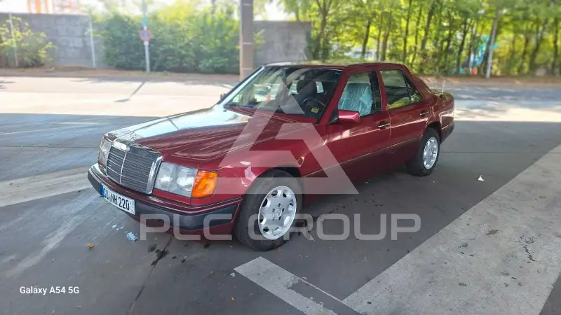 1993 Mercedes Benz 220