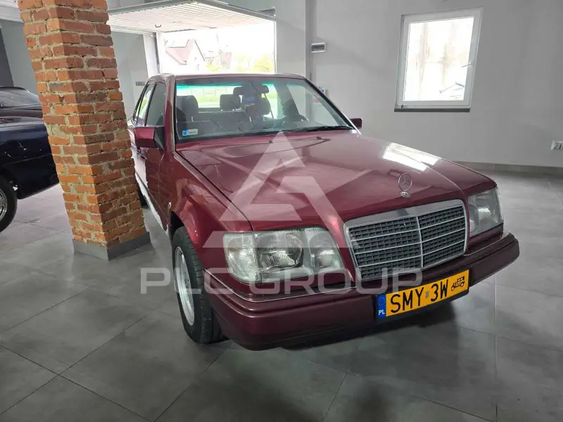 1993 Mercedes Benz E 200