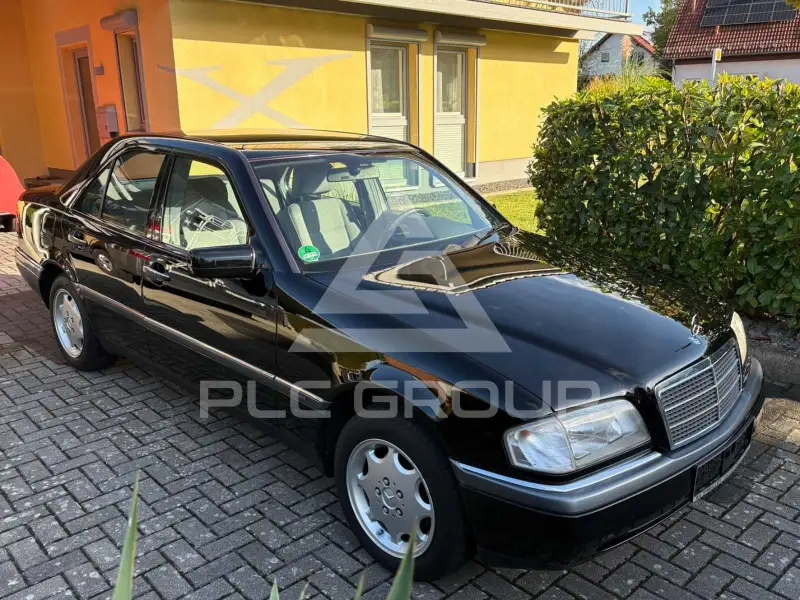 1993 Mercedes Benz C 180