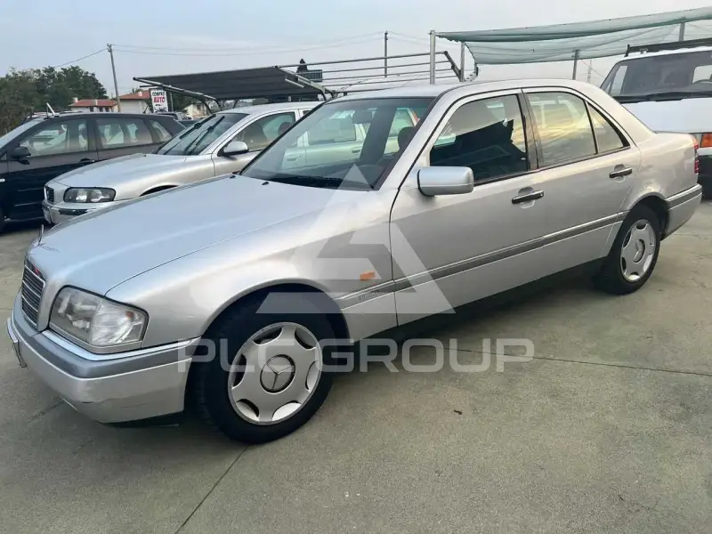 1993 Mercedes Benz C 180