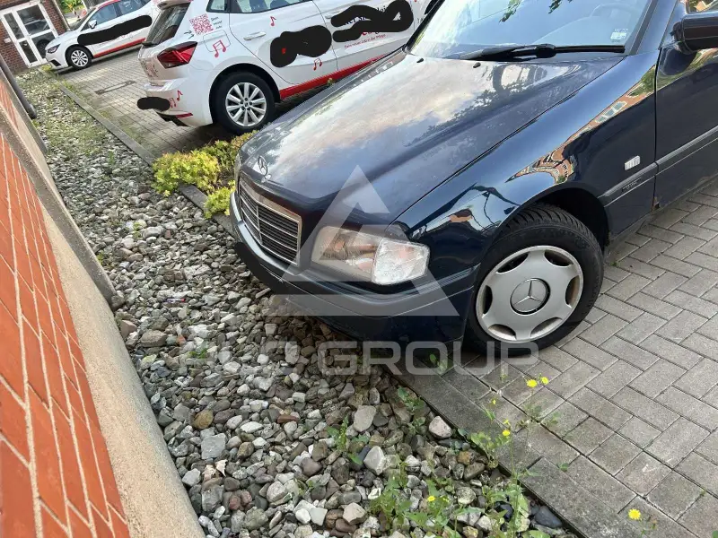 1993 Mercedes Benz C 180