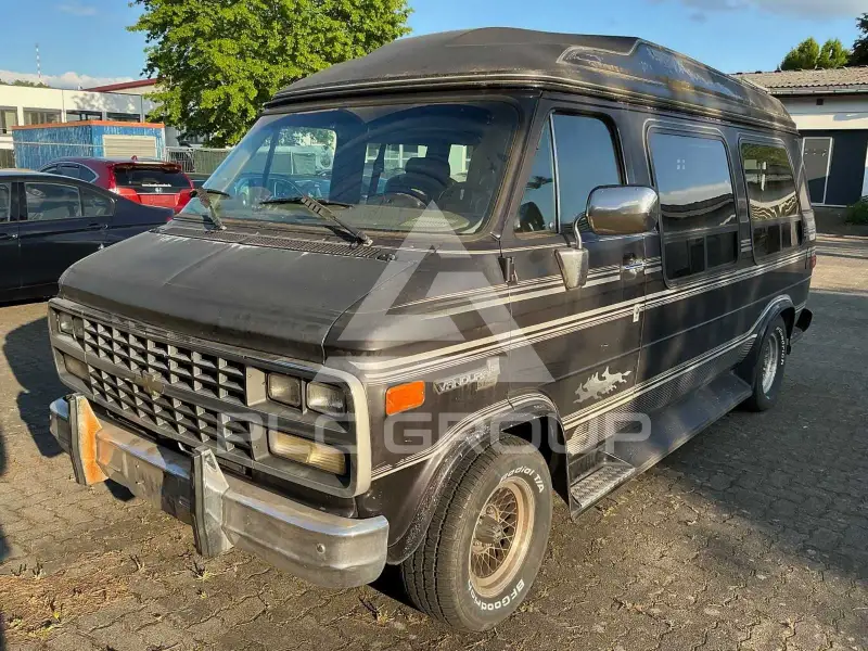 1993 GMC VANDURA