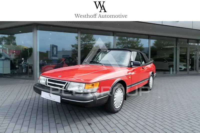 1993 SAAB 900