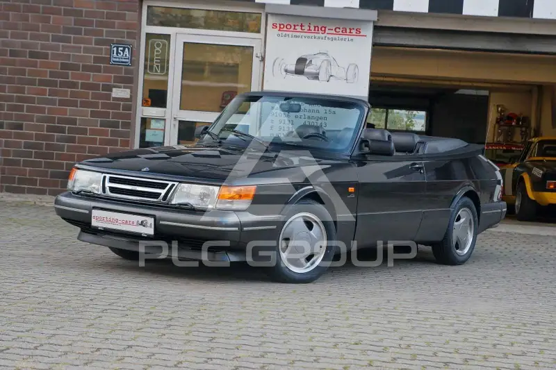 1993 SAAB 900