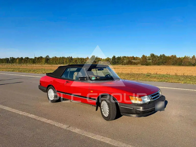 1993 SAAB 900