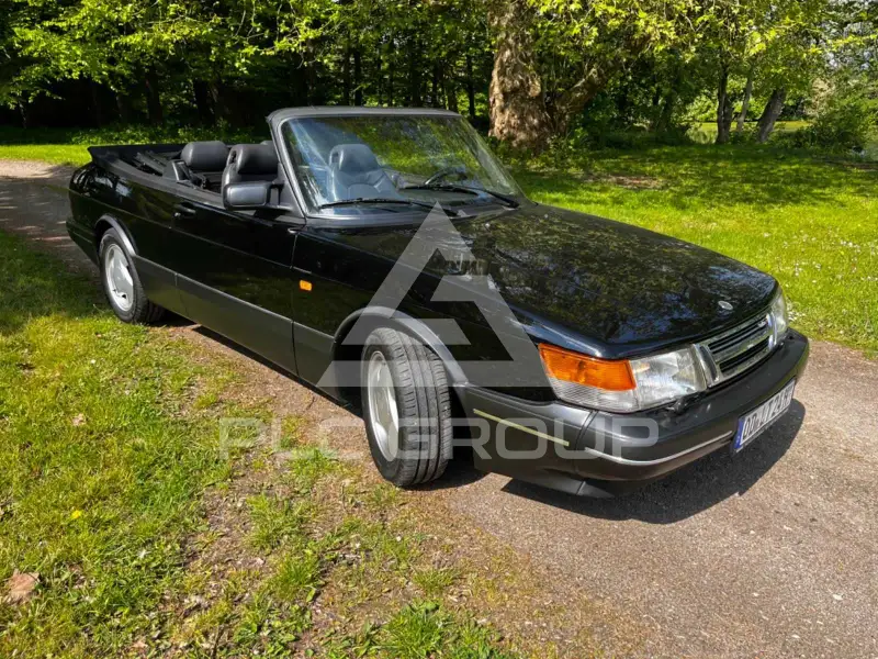 1993 SAAB 900