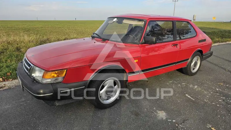 1993 SAAB 900