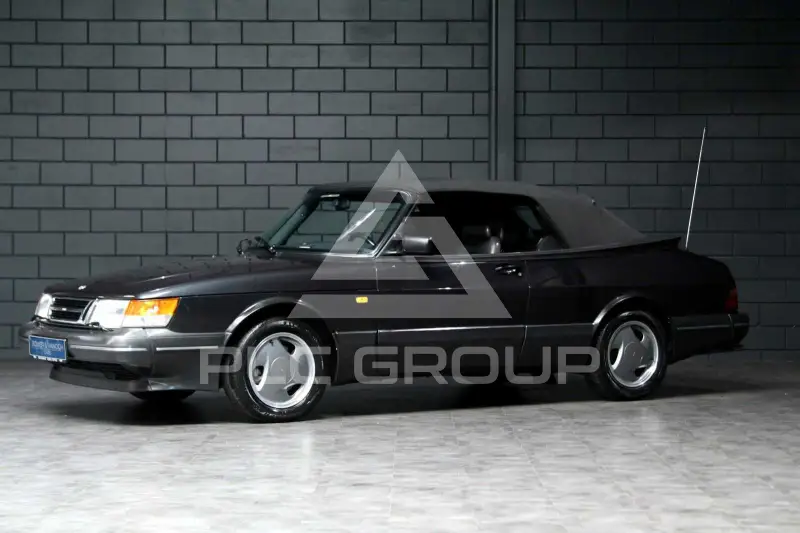 1993 SAAB 900