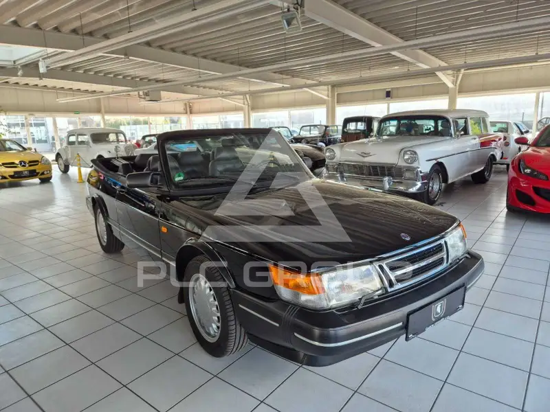 1993 SAAB 900