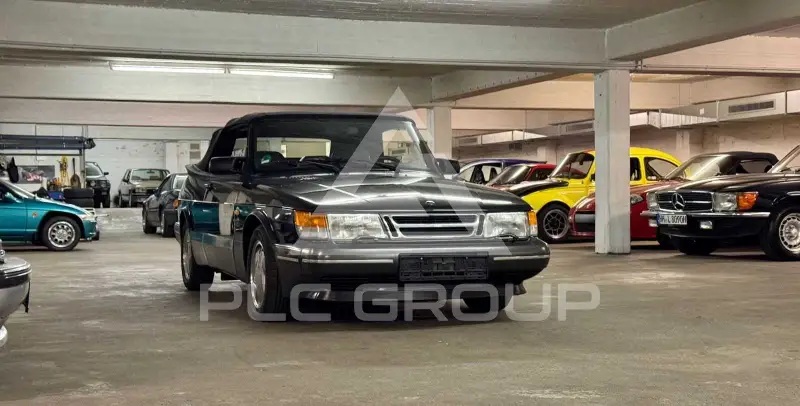 1993 SAAB 900