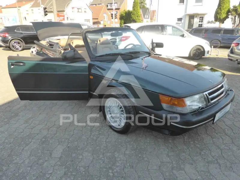 1993 SAAB 900