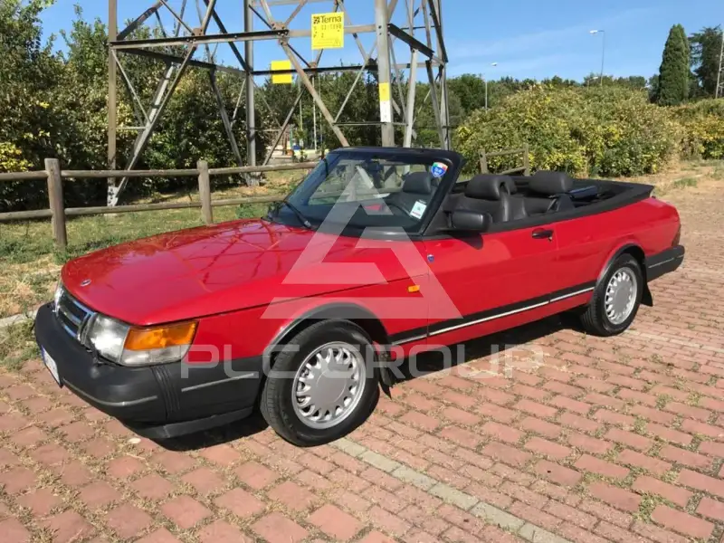 1993 SAAB 900