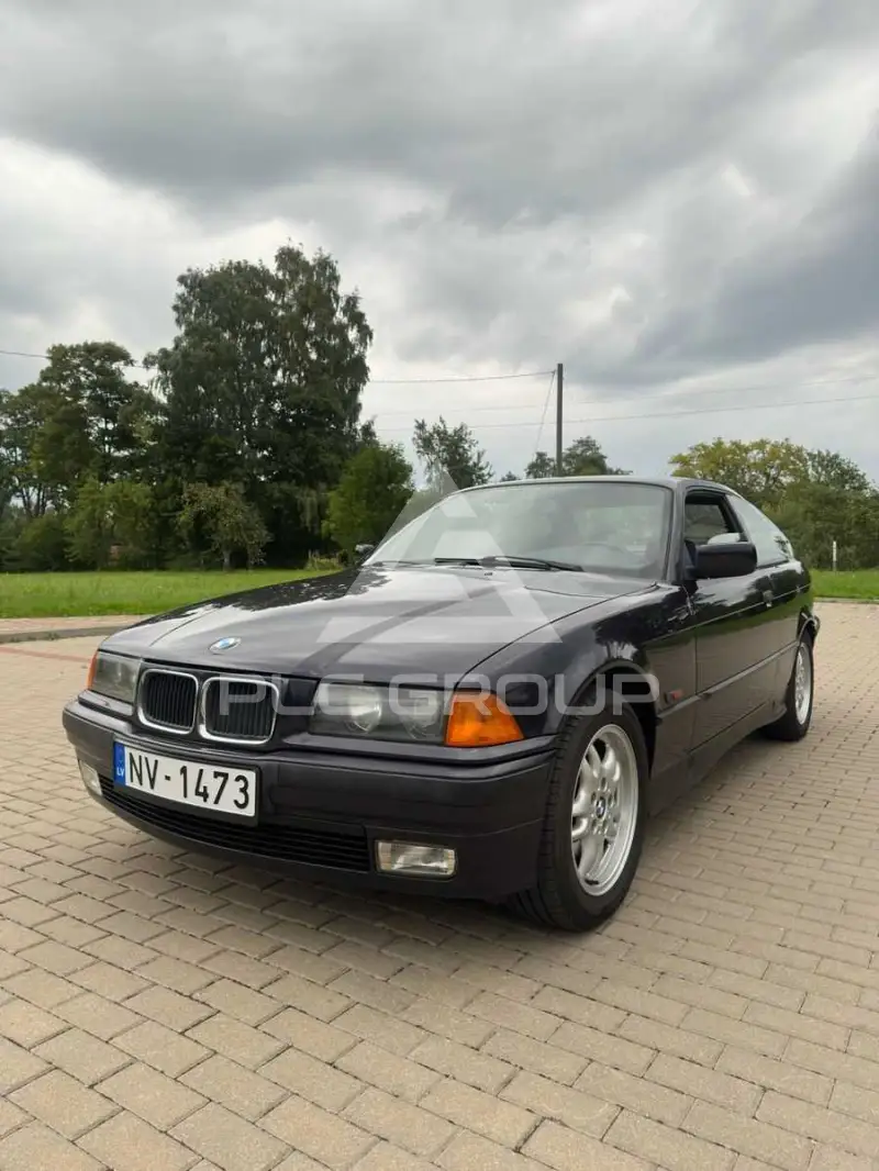 1994 BMW 320