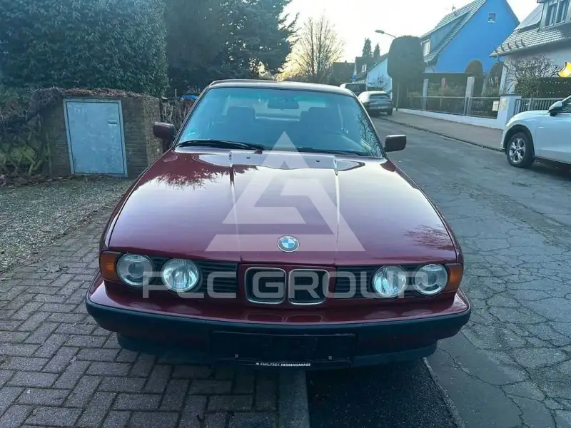 2000 BMW 520